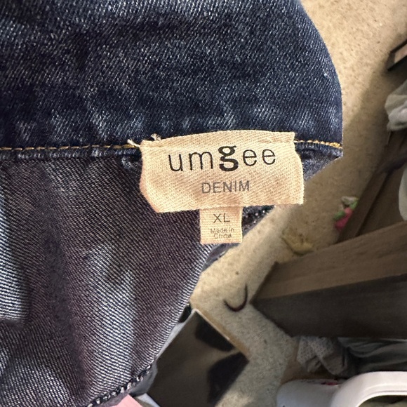 Distressed Denim Jacket - Picture 4 of 4